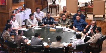 Prabowo Undang Menteri ke Hambalang, Bahas Isu Geopolitik hingga Kesiapan Lebaran