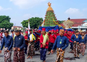 6 Tradisi Lebaran di Berbagai Daerah Indonesia yang Bermakna Mendalam