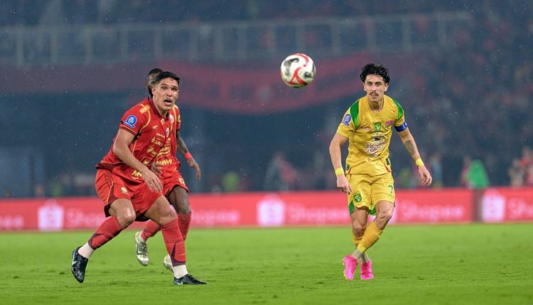 Persija Tumbangkan Persebaya 3-0, Posisi Klasemen Semakin Mendekati Puncak