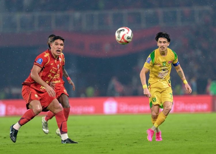 Persija Tumbangkan Persebaya 3-0, Posisi Klasemen Semakin Mendekati Puncak