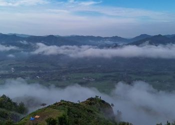 Pesona Bukit Kraguman Wonogiri, Spot Lautan Awan yang Mudah Dijangkau