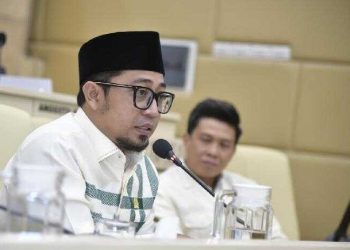 Kebijakan WFH Jumat untuk ASN Disorot DPR, Dikhawatirkan Picu Long Weekend