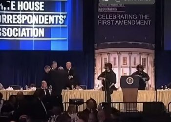 Mencekam! Trump Dievakuasi usai Tembakan di Acara Jurnalis Gedung Putih