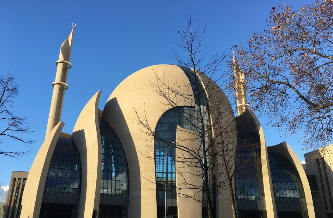 Peta Agama Jerman Bergeser, Masjid Kuil dan Sinagoge Kian Tumbuh