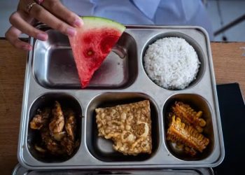 BGN Tanggapi Keracunan 72 Siswa di Jaktim, Sampaikan Permintaan Maaf