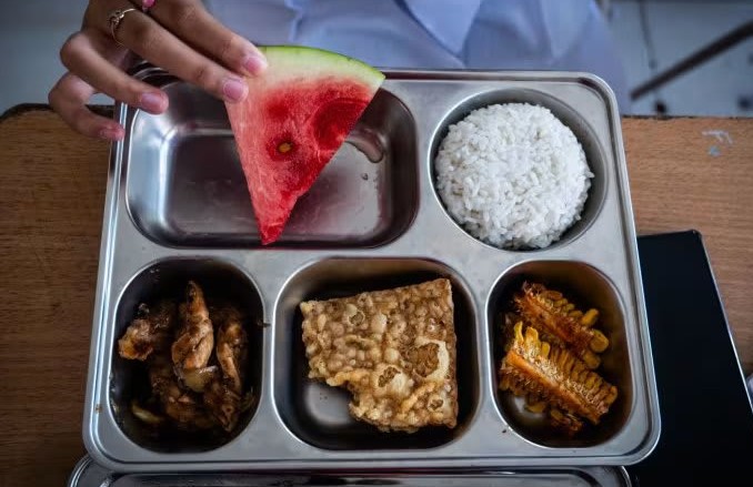 BGN Tanggapi Keracunan 72 Siswa di Jaktim, Sampaikan Permintaan Maaf