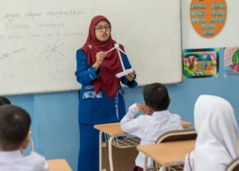 DPR Sepakat Perbaiki Kesejahteraan Guru Lewat RUU Sisdiknas 2026