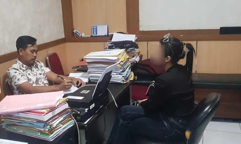 Viral Sumpah Injak Al-Qur’an, Dua Wanita di Lebak Diperiksa Polisi