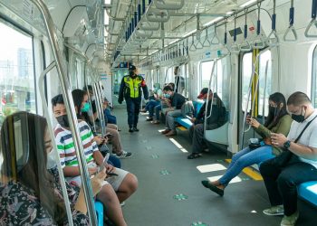 PLN Ajak Warga Jakarta Beralih ke Transportasi Publik Listrik Lewat Program Green Future