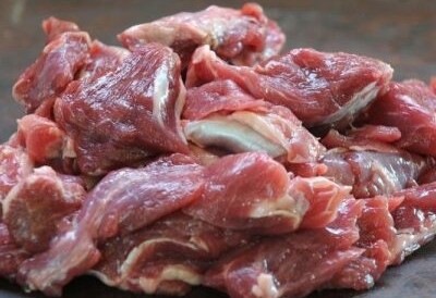 Ampuh dan Praktis! Ini Cara Hilangkan Bau Prengus Daging Kambing di Tangan Setelah Memasak