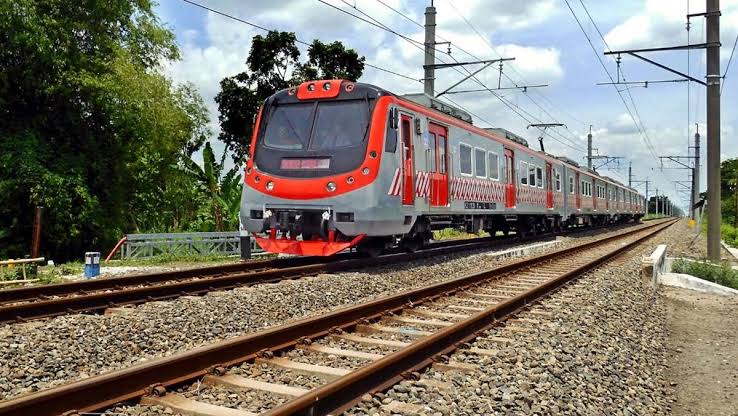 KAI Commuter Kecam Aksi Pelemparan KRL Rangkasbitung