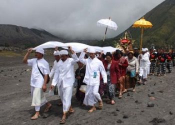 Gunung Bromo Tutup Saat Yadnya Kasada 2026, Wisata Kembali Dibuka 3 Juni