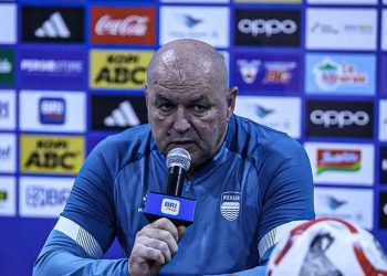 Persib Resmi Berpisah dengan Pelatih Bojan Hodak