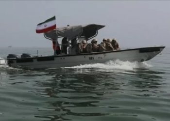 AS Siap Kawal Kapal, Iran Ancam Serangan di Selat Hormuz