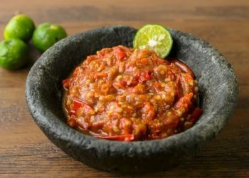 Orang Indonesia Suka Makanan Pedas, Ini Alasan Utamanya