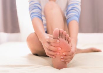 7 Langkah Praktis untuk Mengurangi Kesemutan pada Tangan dan Kaki