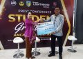 CSR Bank Mandiri Taspen Hadirkan Mesin Air Siap Minum untuk SMA Dharma Wanita 1 Pare