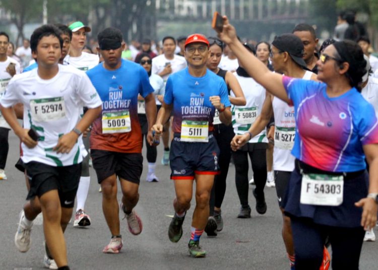 Menkes dan Direktur BTN Jadi “Mata” Peserta Penyandang Tunanetra di BTN JAKIM 2026