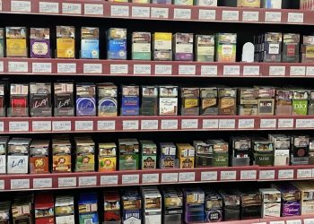 Kemenkes Jelaskan Alasan Bungkus Rokok dan Vape Bakal Dibuat Seragam