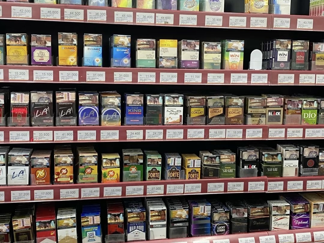 Kemenkes Jelaskan Alasan Bungkus Rokok dan Vape Bakal Dibuat Seragam