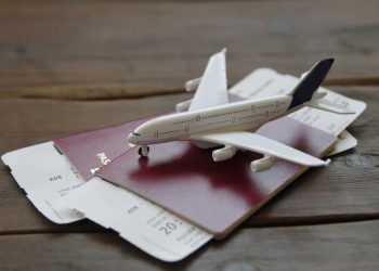 Musim Liburan Tiba, Harga Tiket Pesawat Domestik Melonjak Tajam
