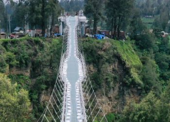 Jembatan Kaca Bromo Resmi Beroperasi pada 2026, Sajikan Panorama Tiga Gunung Sekaligus