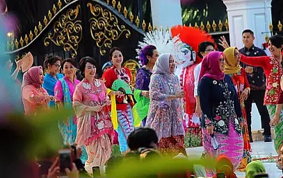 Terungkap! Kebaya Zaman Dulu Jadi Penentu Status Sosial Seseorang