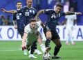 Argentina Hancurkan Mimpi Inggris, Menang Dramatis 2-1 dan Lolos ke Final