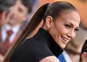 Tips Antigalau ala Jennifer Lopez, Jangan Takut untuk Party