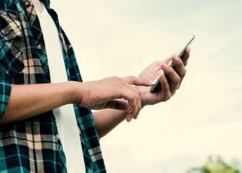 China Resmi Larang Pacaran dengan AI, Pengguna Chatbot Mengaku Patah Hati