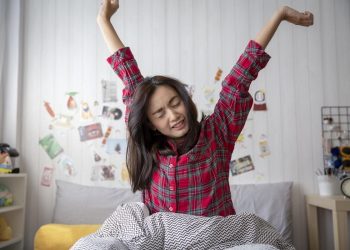 Jangan Sepelekan, Duduk Terlalu Lama Berisiko Picu Berbagai Penyakit