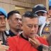 Taufik Hidayat Jalani Rekonstruksi Kasus Penyekapan YTR di Polda Jabar