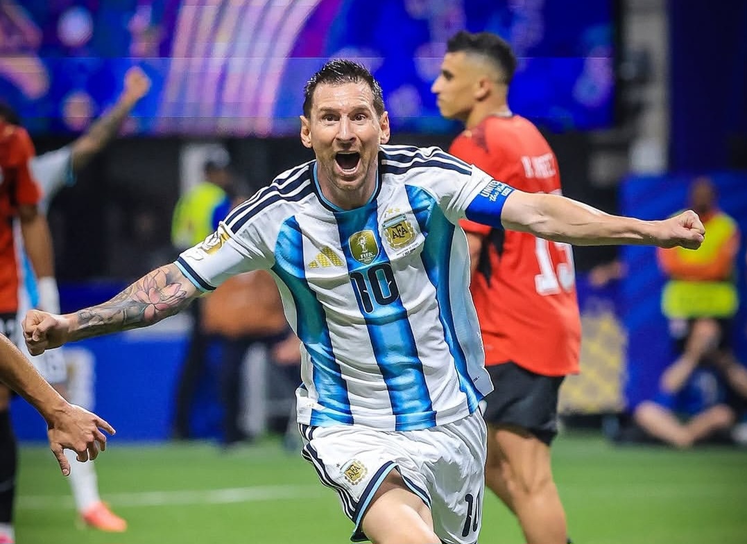 Argentina Bangkit di Menit-menit Akhir, Messi Cs Pastikan Tempat di 8 Besar
