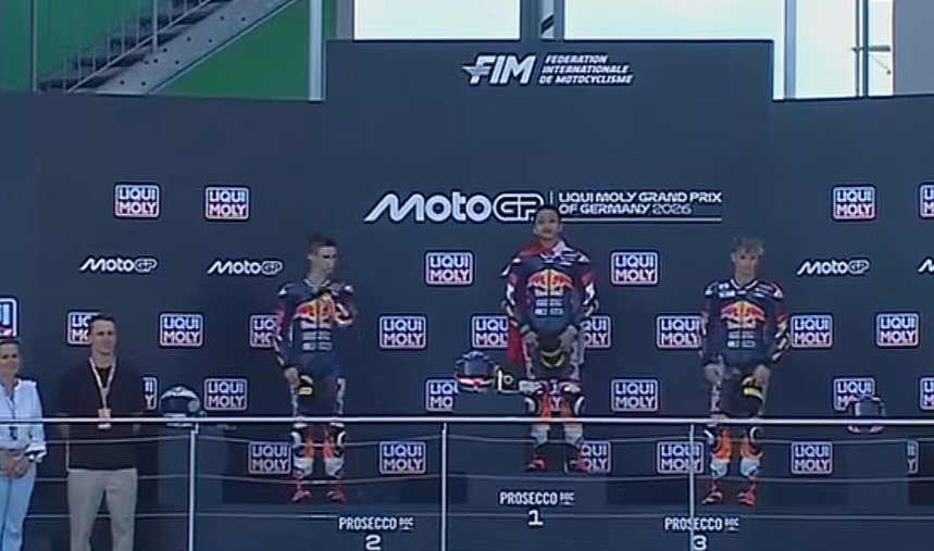 Banggakan Indonesia, Kiandra Ramadhipa Naik Podium Tertinggi MotoGP Rookies Cup Jerman 2026