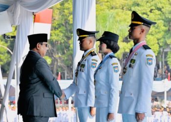 Resmi Lantik 1.204 Pamong Praja Muda, Prabowo Tekankan Pelayanan untuk Rakyat
