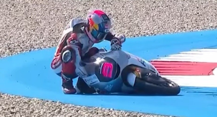 Maximo Quiles Menang di Moto3 Assen, Veda Ega Sempat Warnai Perebutan Posisi Terdepan