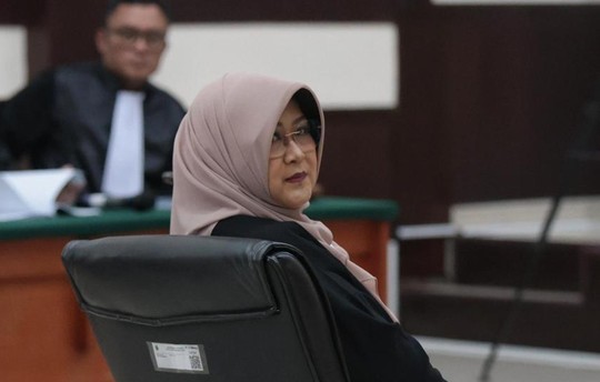 Sidang Perdana Digelar, dr Tifa Tegaskan Analisis Berdasarkan Keahlian dan Minta Ijazah Asli Ditampilkan