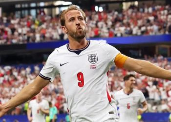 Sempat Tertinggal, Inggris Lolos Berkat Dua Gol Harry Kane