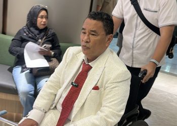 Hotman Paris Mundur dari Kuasa Hukum Febrie Adriansyah Demi Fokus Pulihkan Kesehatan