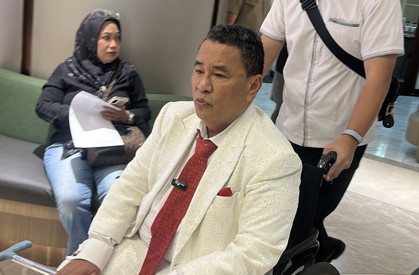 Hotman Paris Mundur dari Kuasa Hukum Febrie Adriansyah Demi Fokus Pulihkan Kesehatan
