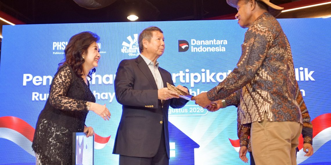 BTN dan PHSI Serahkan Rumah Bagi 30 Pahlawan Bangsa