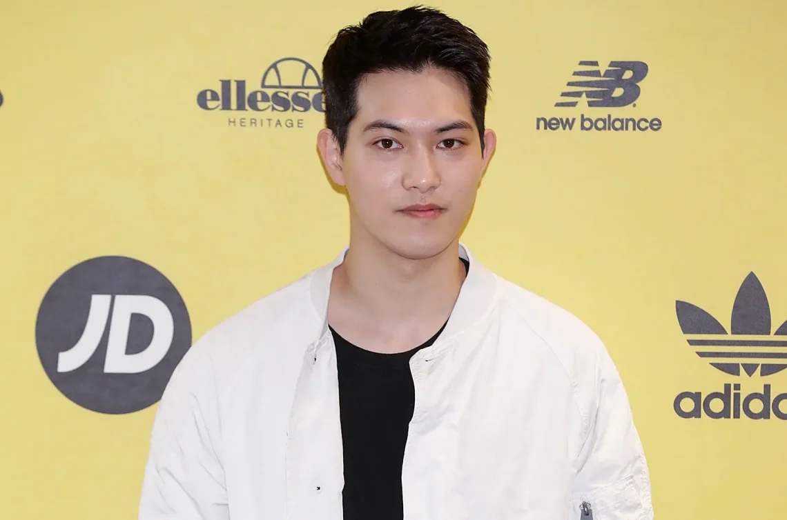 Mantan Member CNBLUE Lee Jonghyun Kembali ke Instagram setelah 8 Tahun