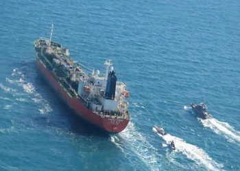 Tanker UEA Ditembak Iran di Selat Hormuz, Arab Saudi Berang