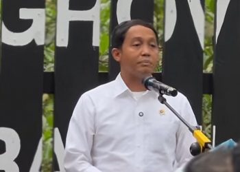 Raja Juli Bungkam Saat Ditanya Dugaan Terima Amplop Sin$14 Ribu