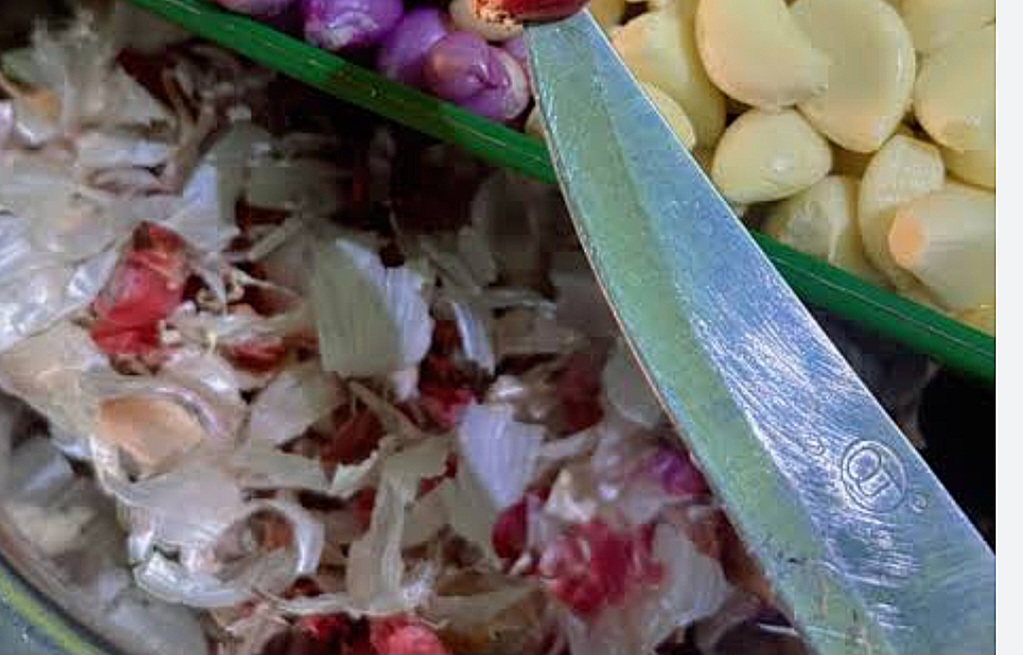 Bikin Heboh! Prabowo Sebut Upah Buruh Kupas Bawang Rp700 Ribu per Kg