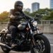 Sering Berkendara Pakai Helm? Begini Cara Cegah Rambut Lepek dan Ketombe