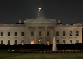 Utang AS Menggunung, Benarkah Amerika di Ambang Bangkrut?