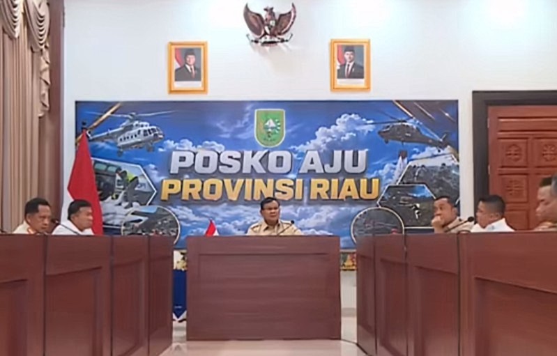 Prabowo Minta Tiga Terduga Pembakar Hutan Riau Dibawa ke Jakarta