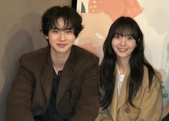 Jang Dong Yoon akan menikahi Kim Seung Yoon pada Oktober 2026. Simak lima fakta tentang aktris yang telah lama mendampinginya.
