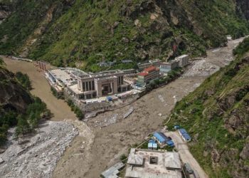Banjir bandang dan longsor di perbatasan Nepal-China menewaskan sedikitnya 160 orang. Lebih dari 680 orang masih dilaporkan hilang. (Foto: X/KanNa_e)
